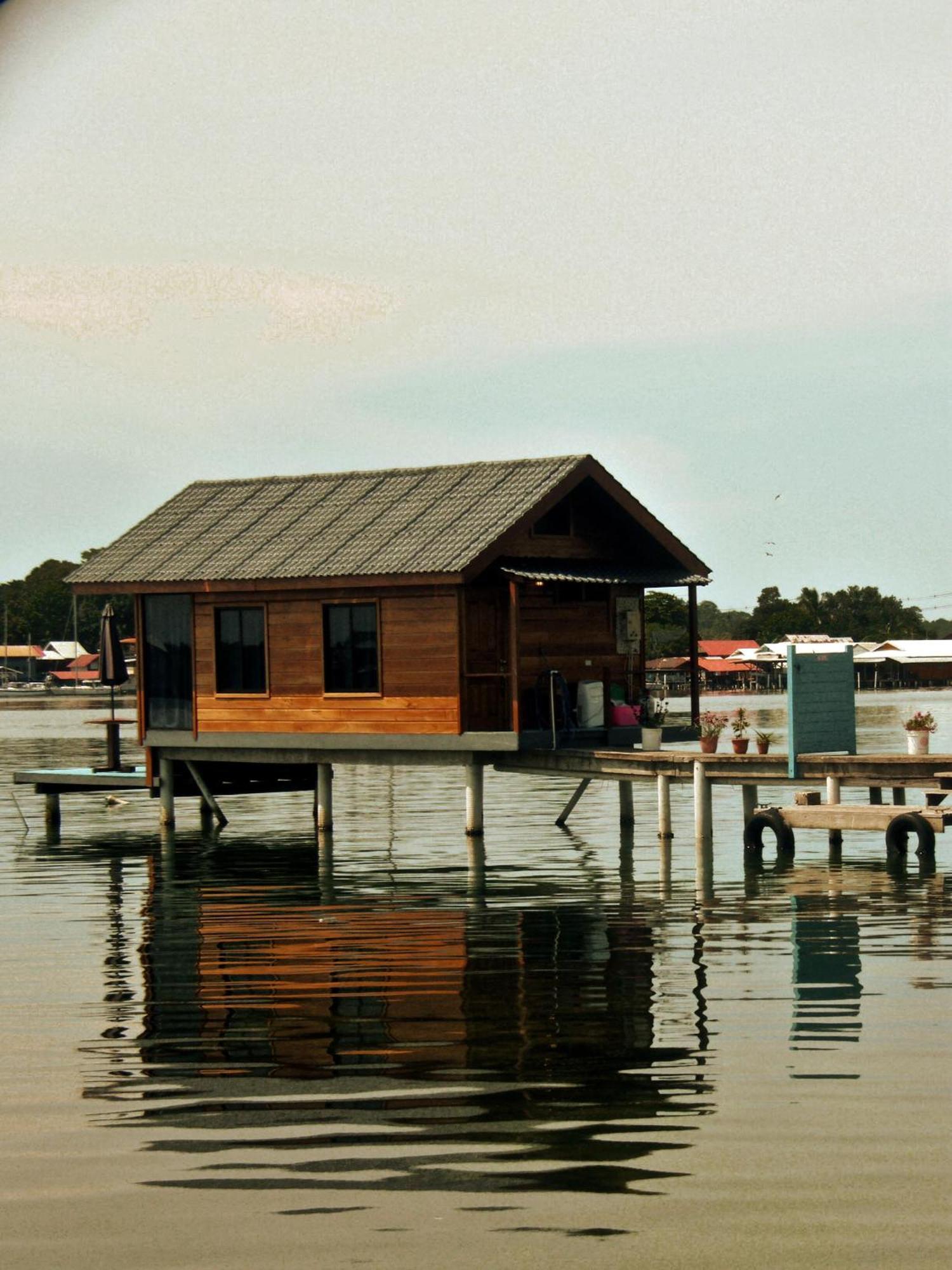 Barrbra Bnb Over The Sea Bocas del Toro Eksteriør bilde