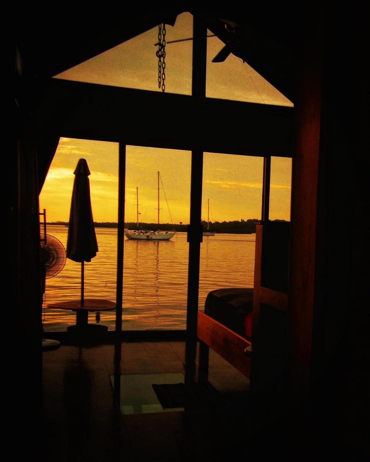 Barrbra Bnb Over The Sea Bocas del Toro Eksteriør bilde